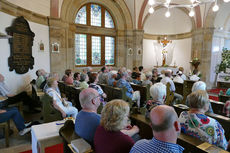 Nachfeier des Mährisch-Neustädter Wachsstockfestes an der Weingartenkapelle (Foto: Karl-Franz Thiede)